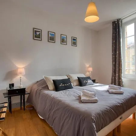 Prázdninový dům En Couleurs, Maison 10 Personnes Centre Historique